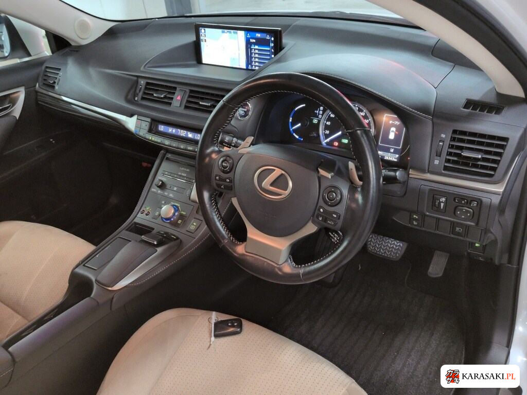 Lexus CT 2017 z aukcji japońskiej