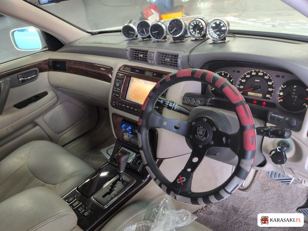 Toyota Crown Estate 2003 z aukcji japońskiej