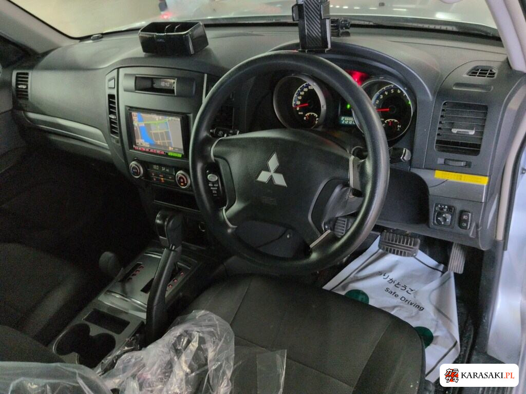 Mitsubishi Pajero 2008 z aukcji japońskiej