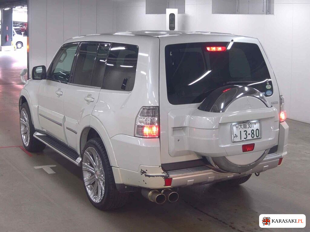 Mitsubishi Pajero 2006 z aukcji japońskiej
