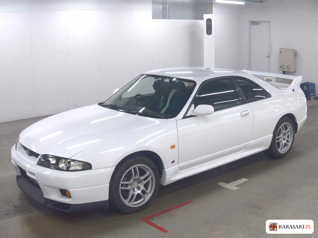 Nissan Skyline 1997 z aukcji japońskiej