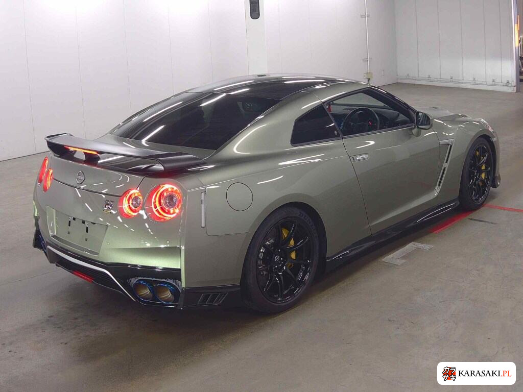 Nissan GT-R 2022 z aukcji japońskiej