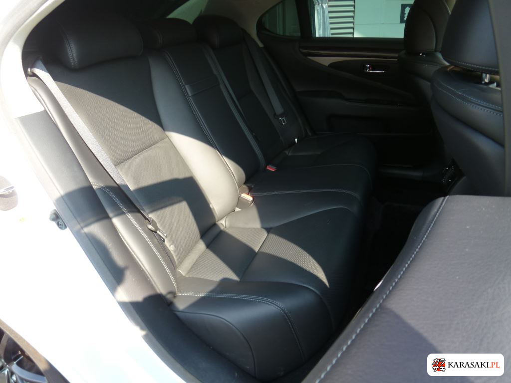 Lexus LS 2015 z aukcji japońskiej