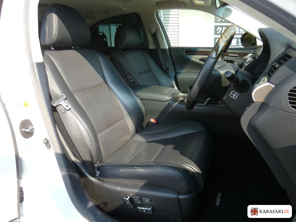 Lexus LS 2015 z aukcji japońskiej