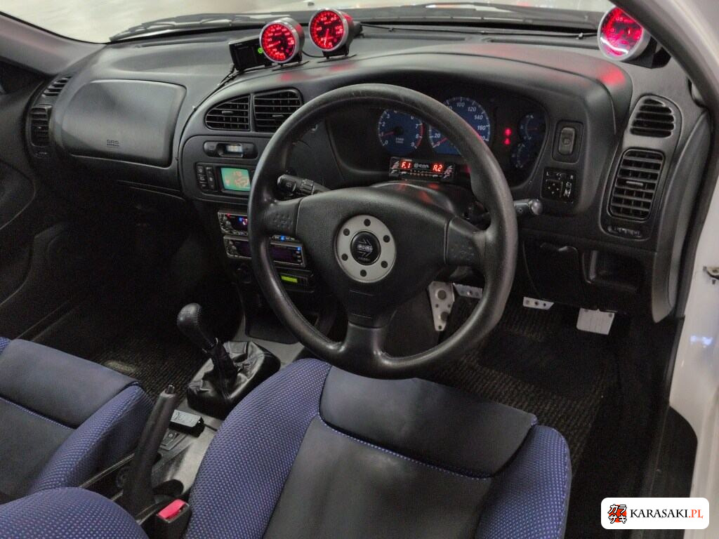 Mitsubishi Lancer 1999 z aukcji japońskiej