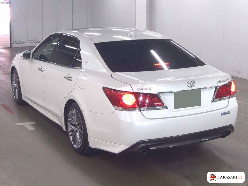 Toyota Crown 2013 z aukcji japońskiej