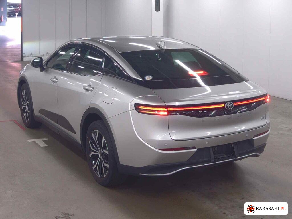 Toyota Crown Crossover 2023 z aukcji japońskiej