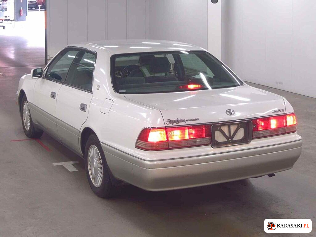 Toyota Crown 1999 z aukcji japońskiej