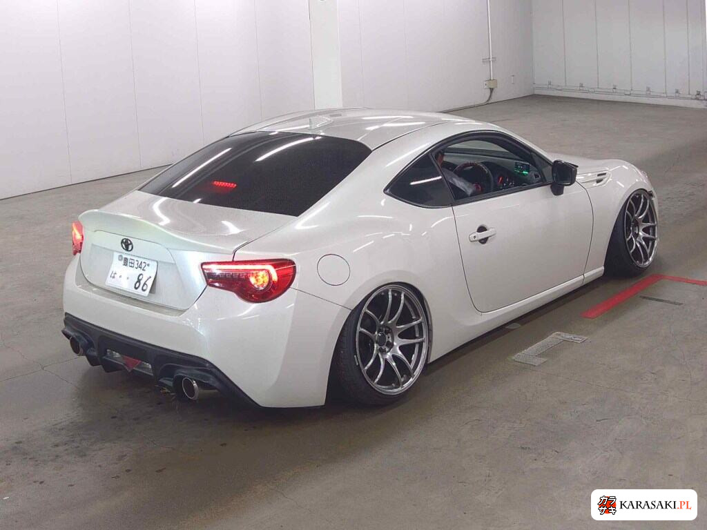 Toyota 86 2018 z aukcji japońskiej