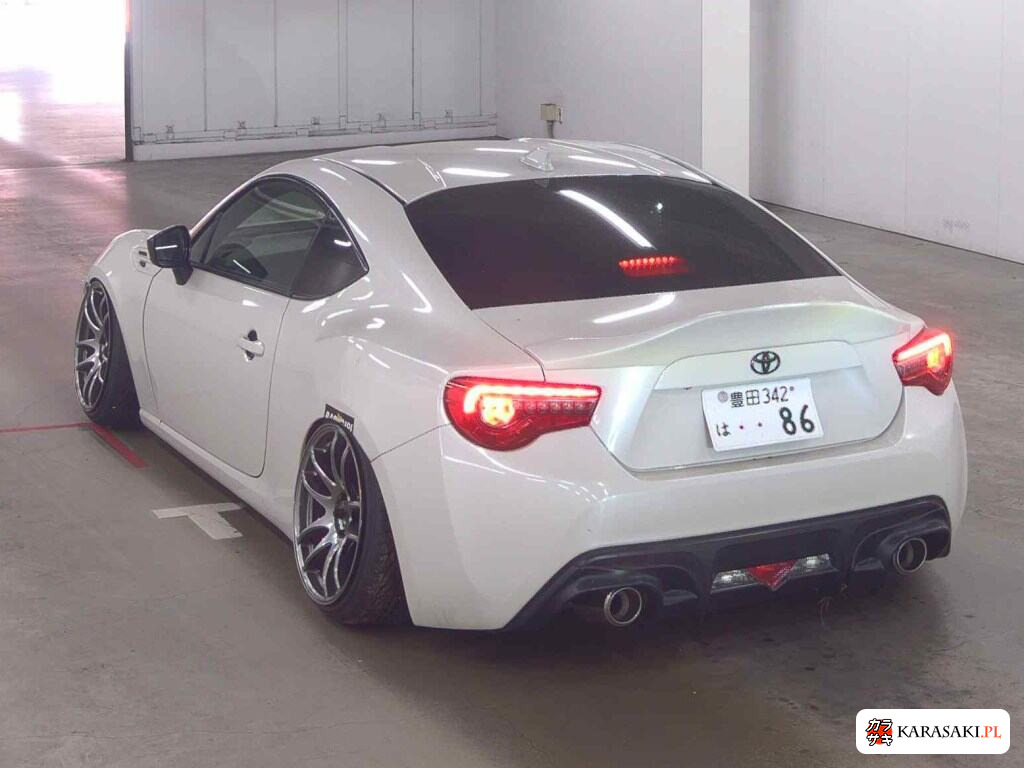 Toyota 86 2018 z aukcji japońskiej