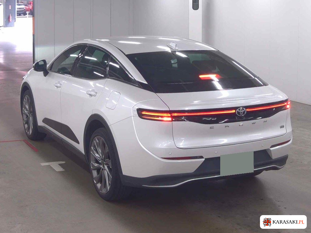 Toyota Crown Crossover 2022 z aukcji japońskiej