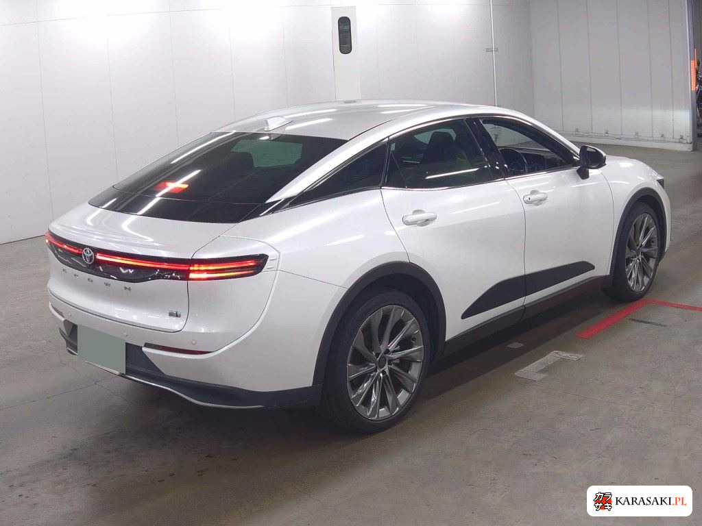 Toyota Crown Crossover 2022 z aukcji japońskiej