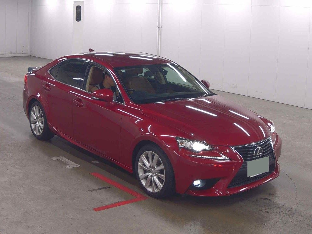 Lexus Is 2016 z aukcji japońskiej
