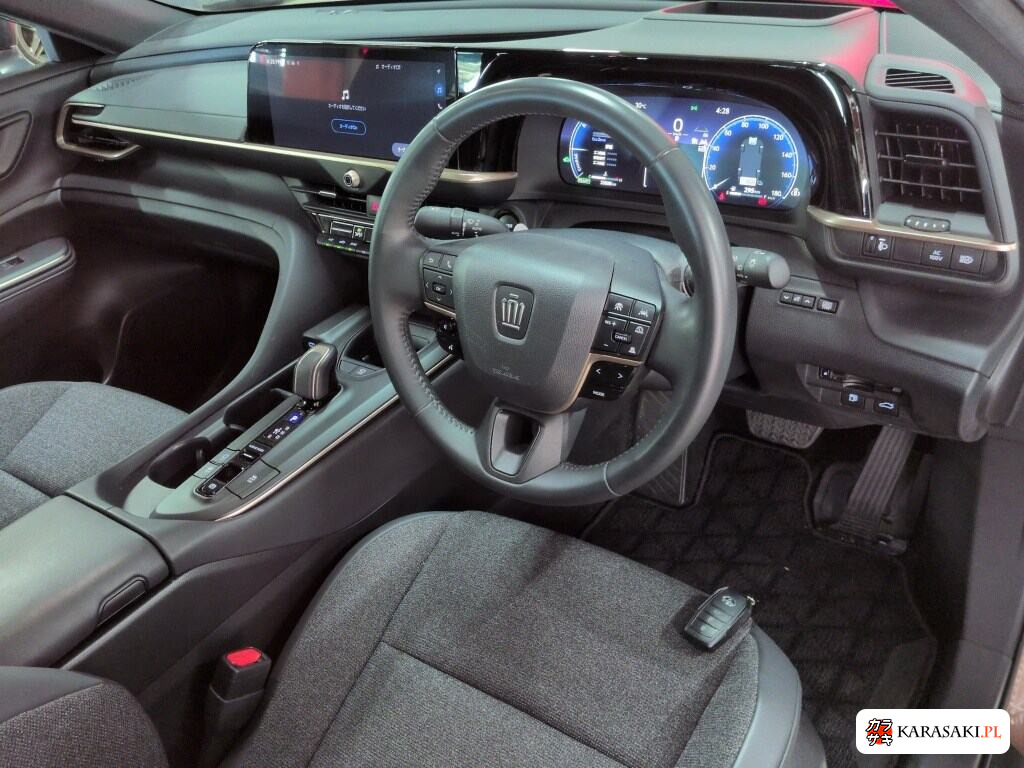 Toyota Crown Crossover 2024 z aukcji japońskiej