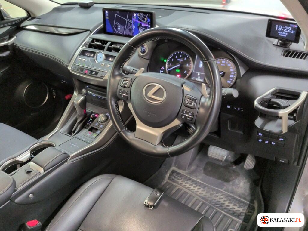 Lexus NX 2018 z aukcji japońskiej