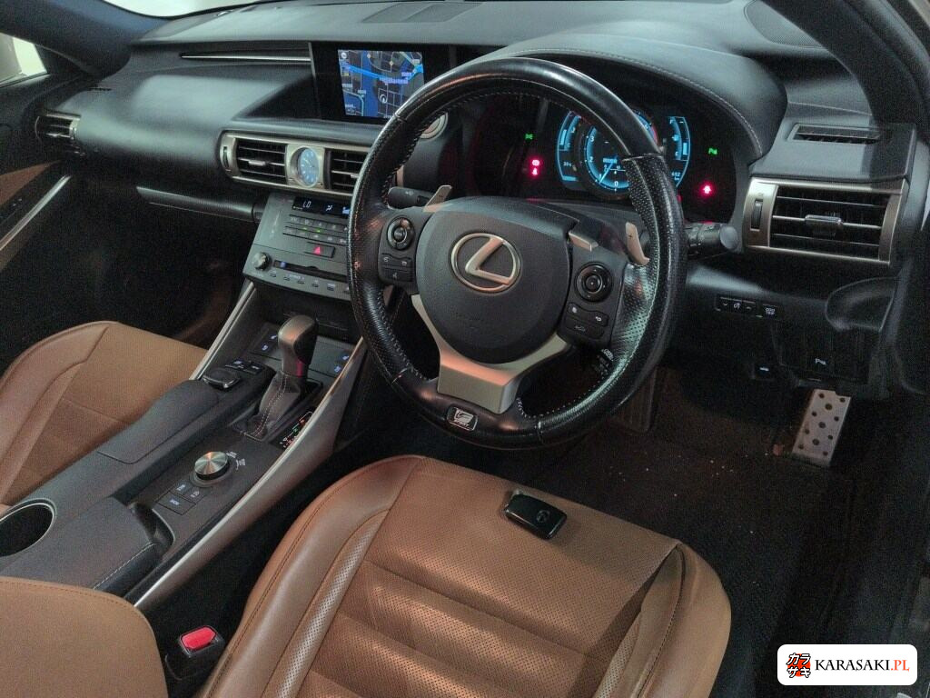 Lexus Is 2016 z aukcji japońskiej