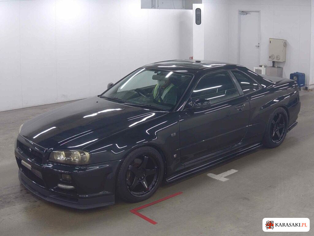 Nissan Skyline 2000 z aukcji japońskiej
