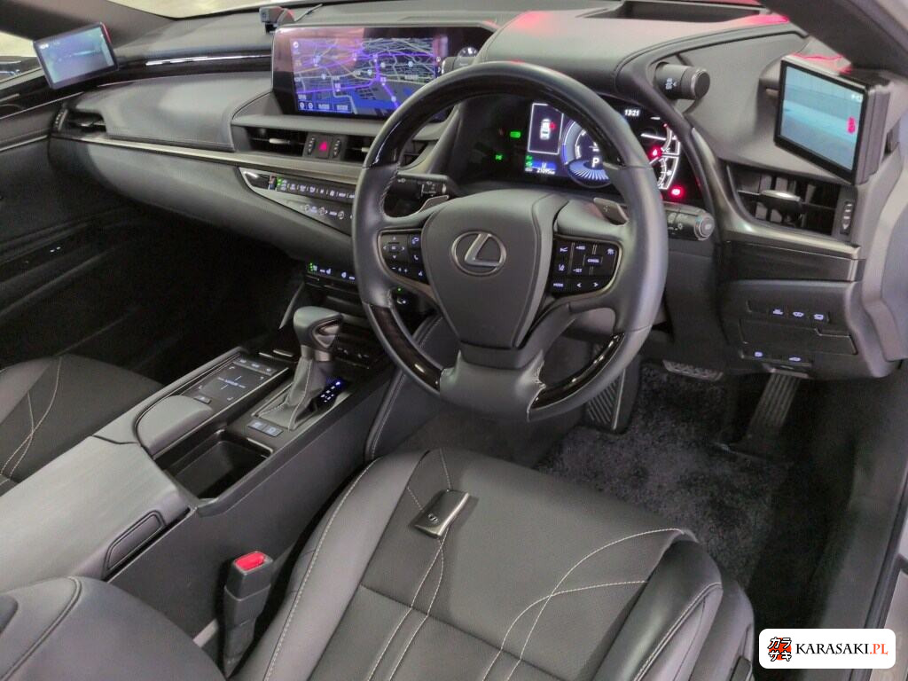 Lexus Es 2019 z aukcji japońskiej