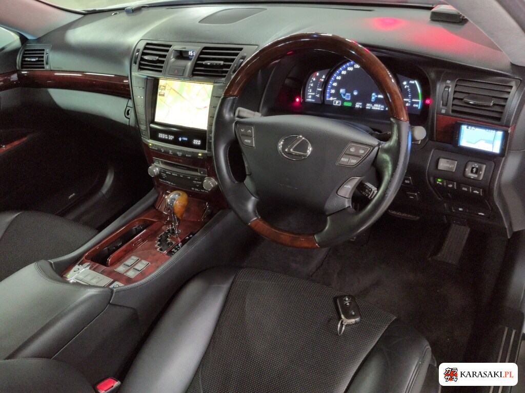 Lexus LS 2010 z aukcji japońskiej
