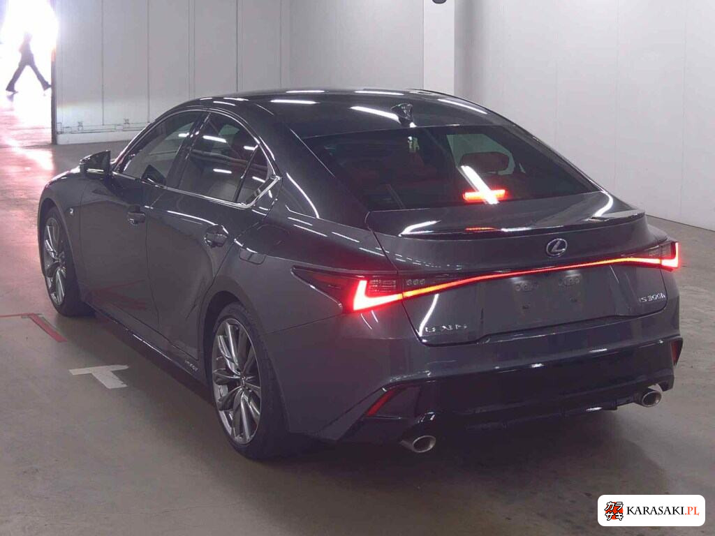 Lexus Is 2021 z aukcji japońskiej