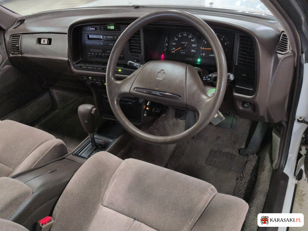Toyota Crown 1990 z aukcji japońskiej