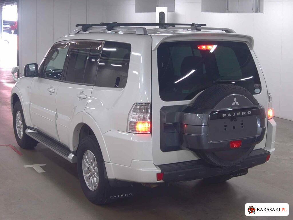 Mitsubishi Pajero 2010 z aukcji japońskiej