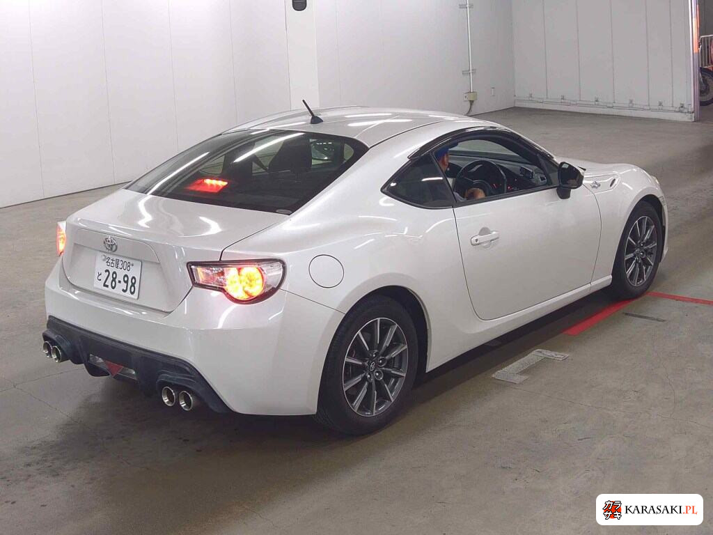 Toyota 86 2013 z aukcji japońskiej