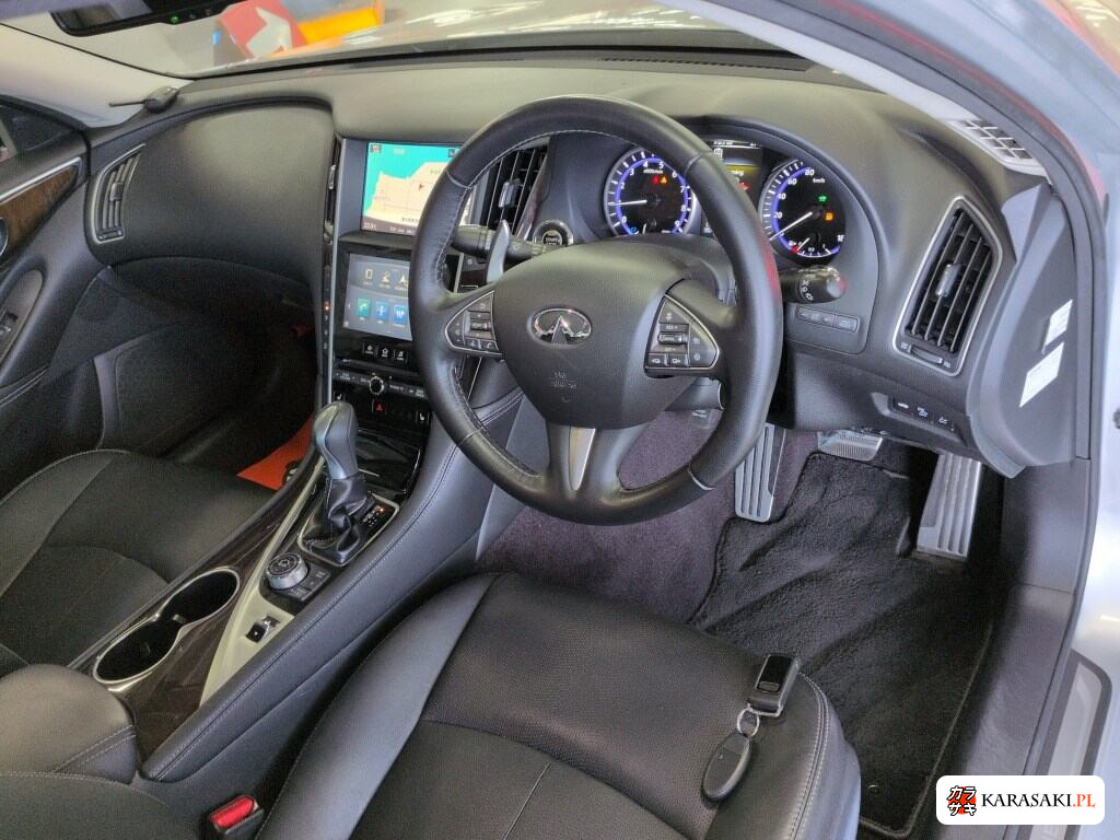 Nissan Skyline 2016 z aukcji japońskiej