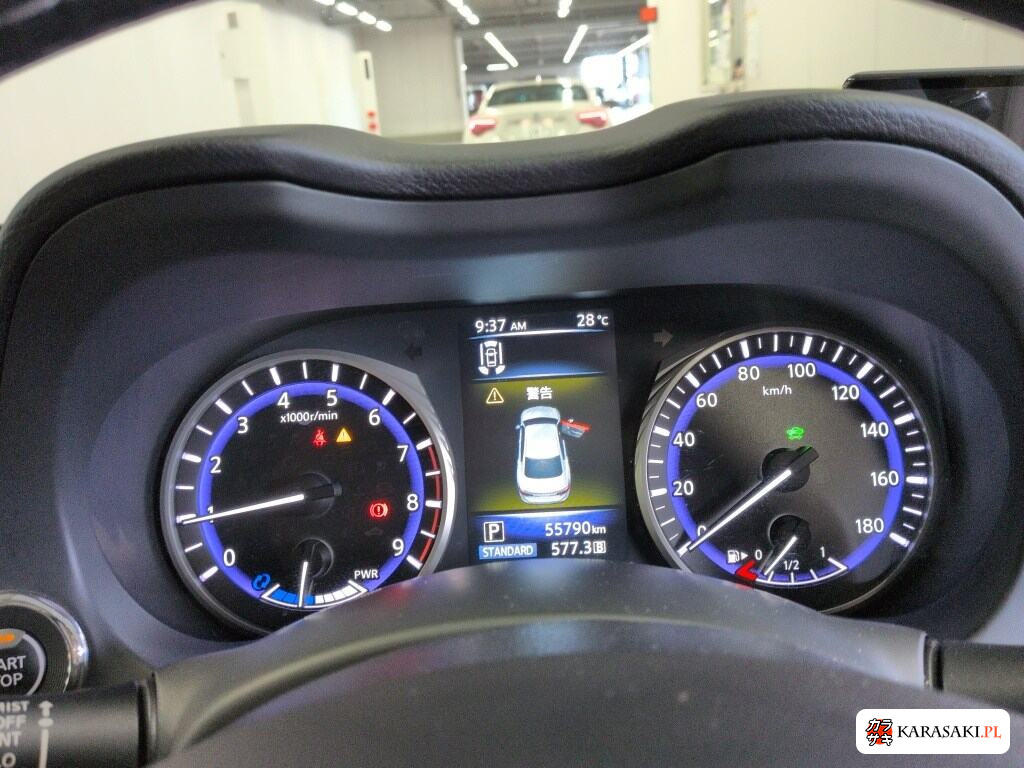 Nissan Skyline 2015 z aukcji japońskiej
