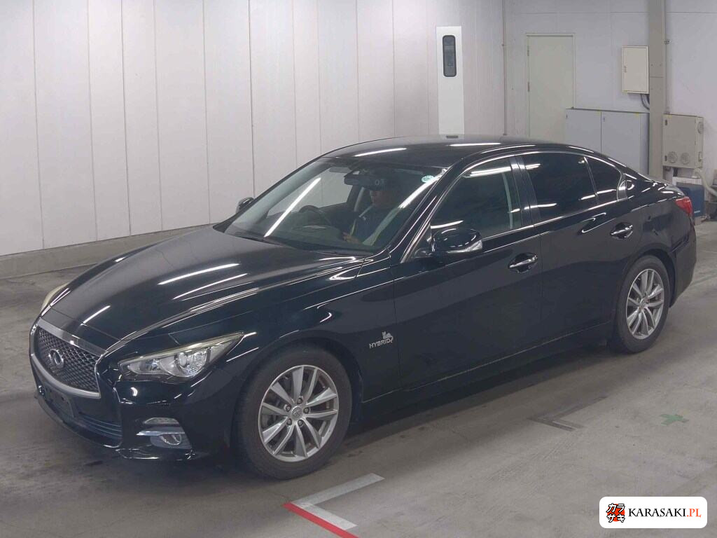 Nissan Skyline 2015 z aukcji japońskiej