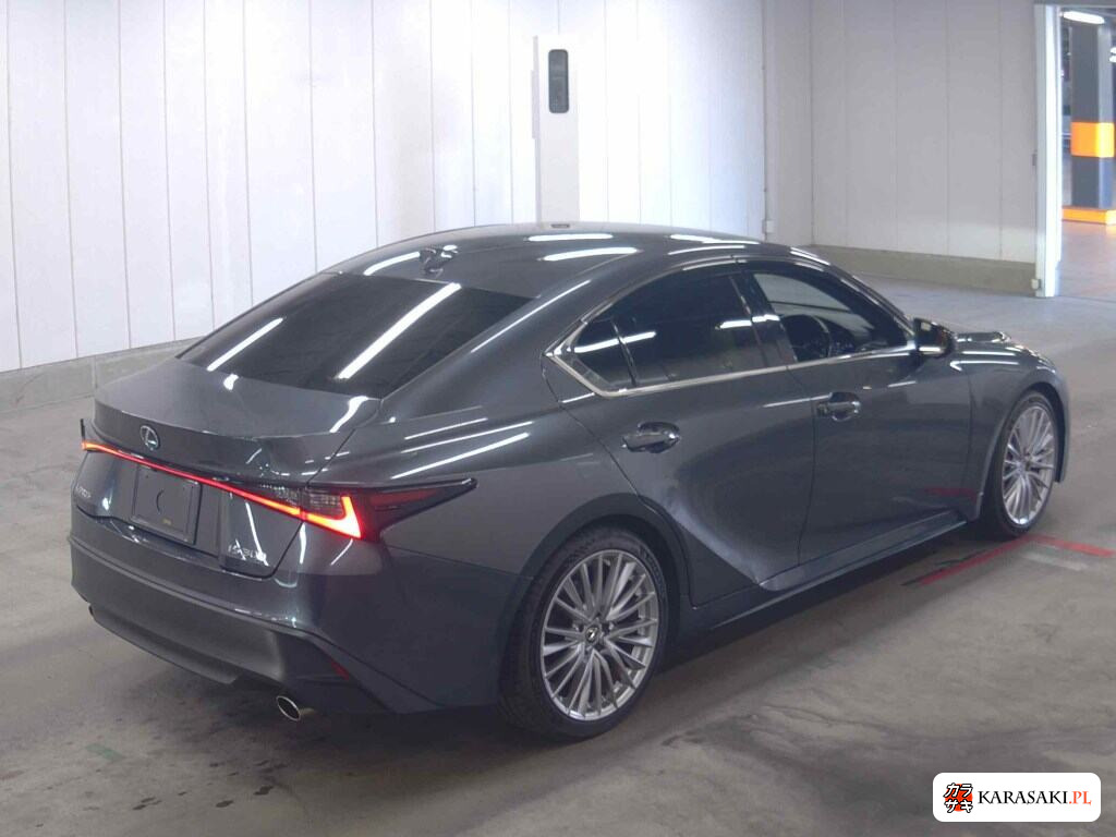 Lexus Is 2021 z aukcji japońskiej