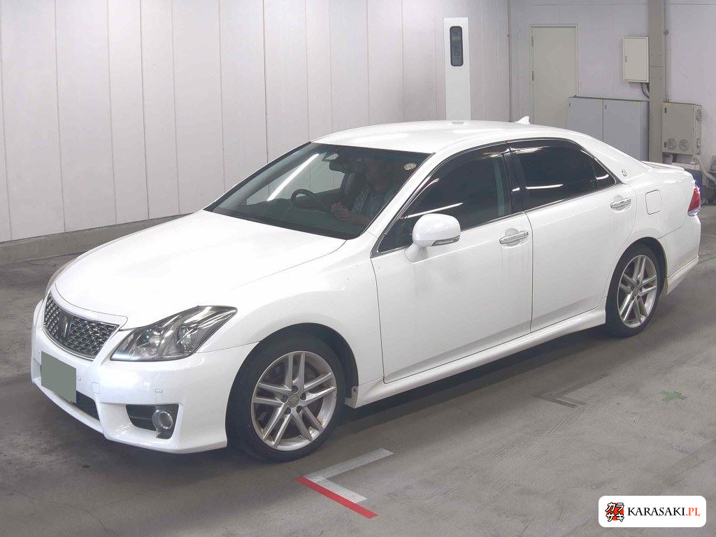 Toyota Crown 2010 z aukcji japońskiej