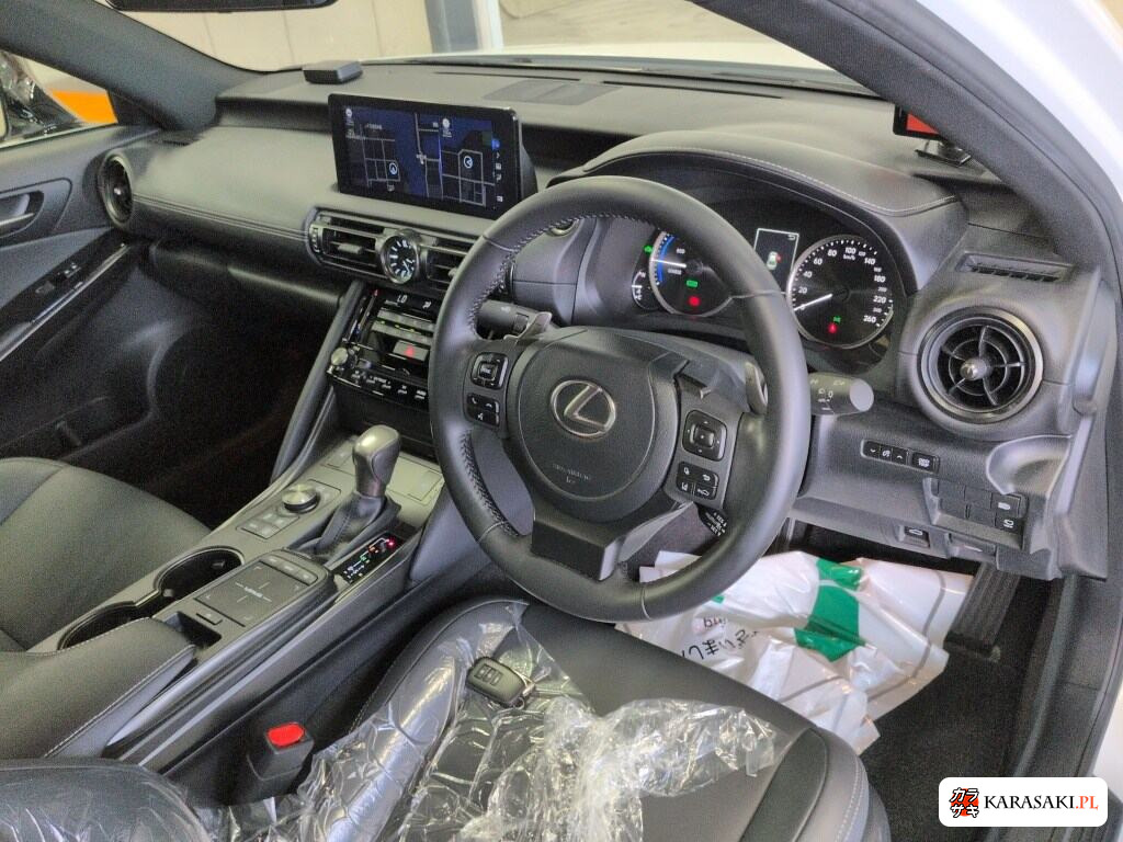 Lexus Is 2023 z aukcji japońskiej
