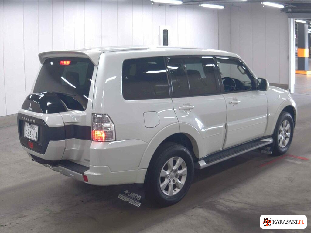 Mitsubishi Pajero 2017 z aukcji japońskiej