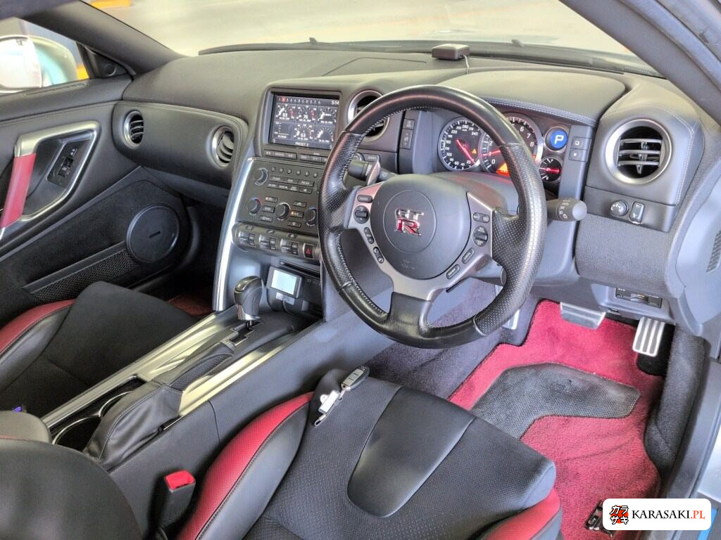 Nissan GT-R 2008 z aukcji japońskiej