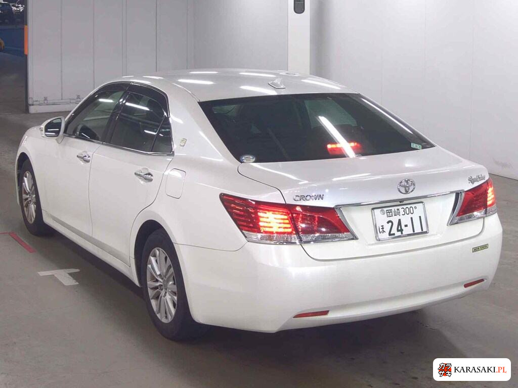 Toyota Crown 2013 z aukcji japońskiej