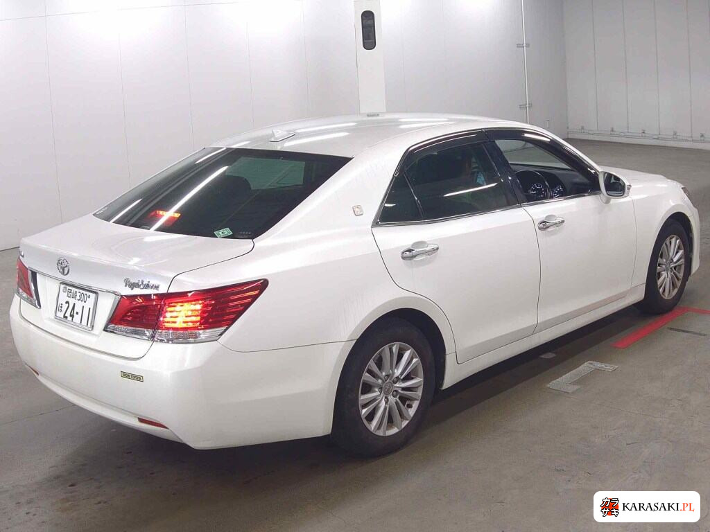 Toyota Crown 2013 z aukcji japońskiej