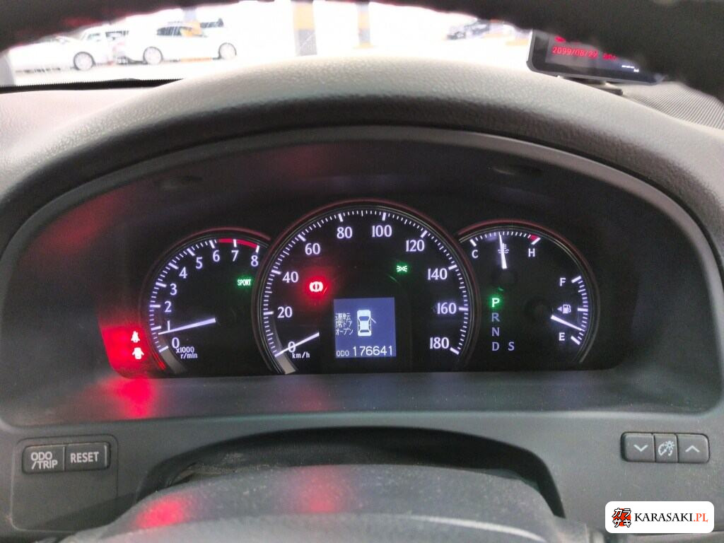 Toyota Crown 2011 z aukcji japońskiej