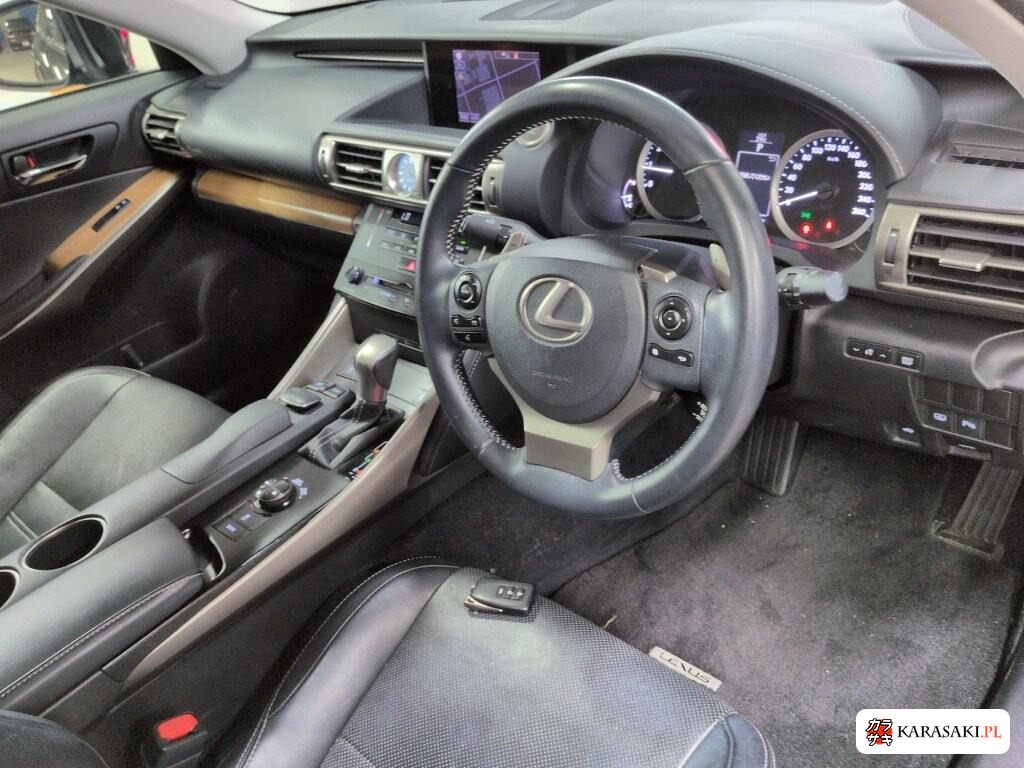 Lexus Is 2013 z aukcji japońskiej