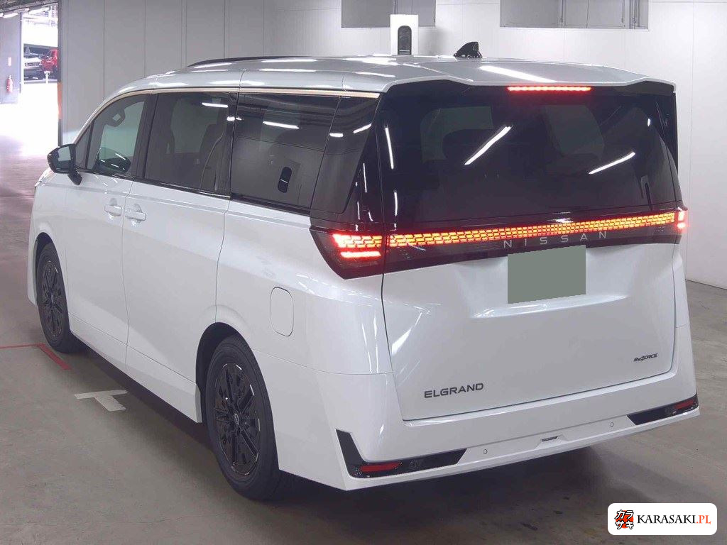 Nissan NE53 2026 z aukcji japońskiej