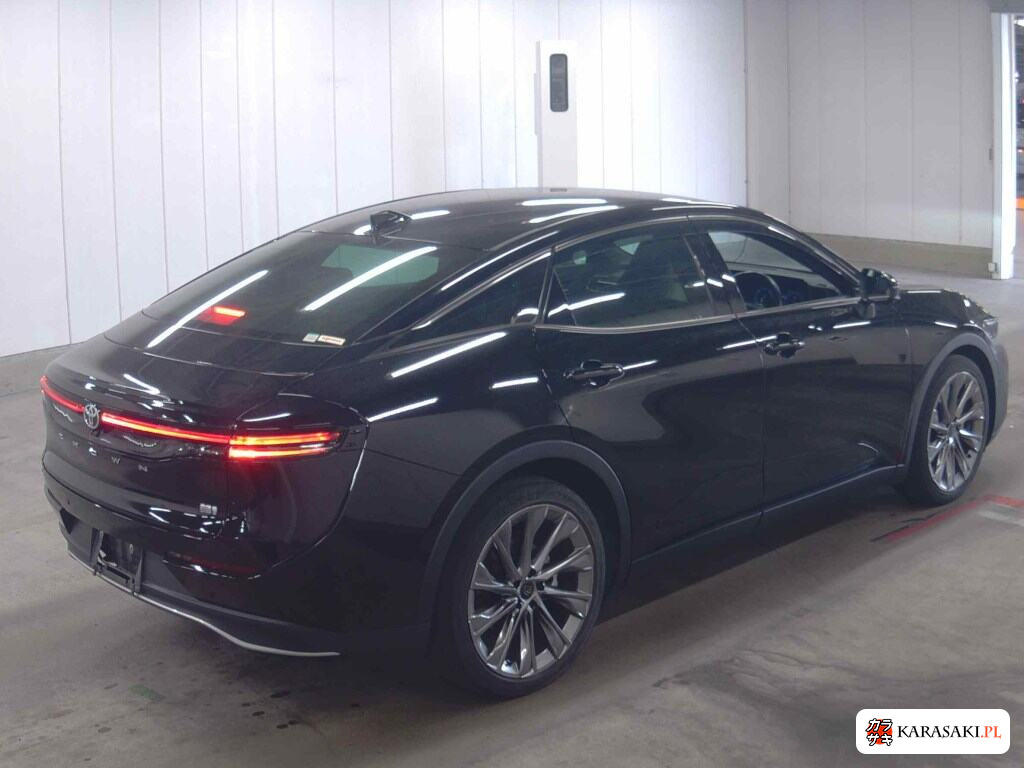 Toyota Crown Crossover 2023 z aukcji japońskiej