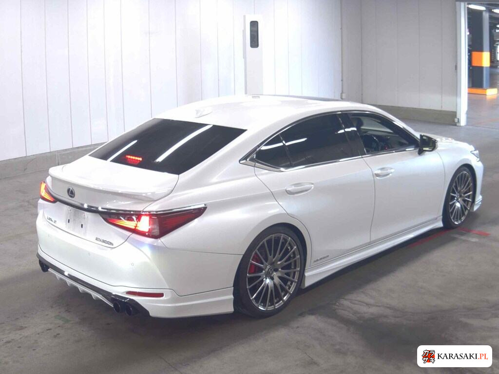 Lexus Es 2021 z aukcji japońskiej