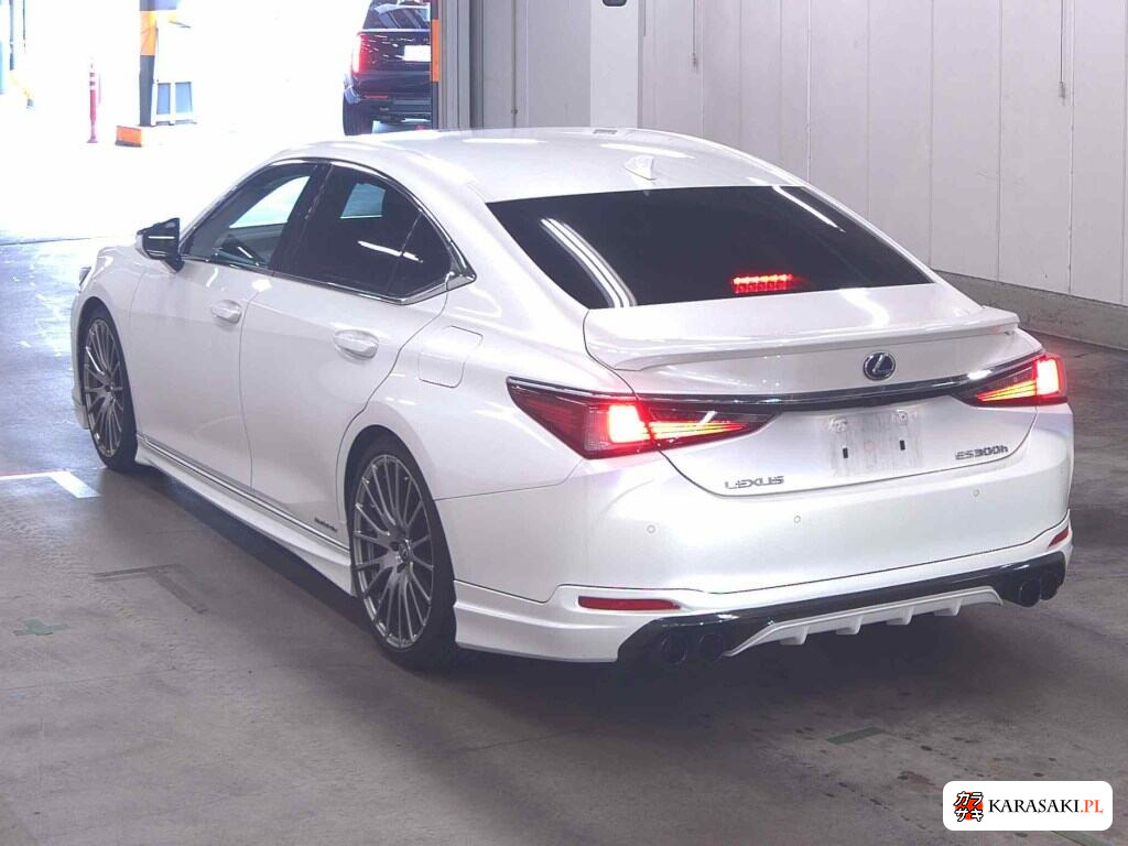 Lexus Es 2021 z aukcji japońskiej