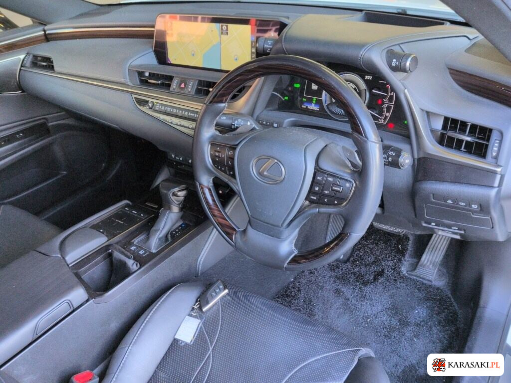 Lexus Es 2021 z aukcji japońskiej