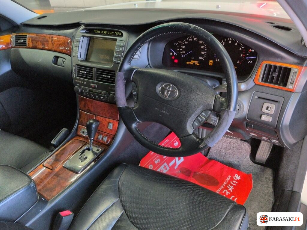 Toyota Celsior 2005 z aukcji japońskiej