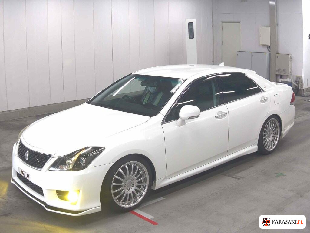 Toyota Crown 2011 z aukcji japońskiej