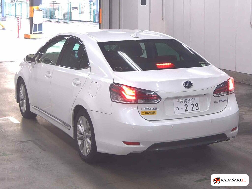 Lexus HS 2013 z aukcji japońskiej