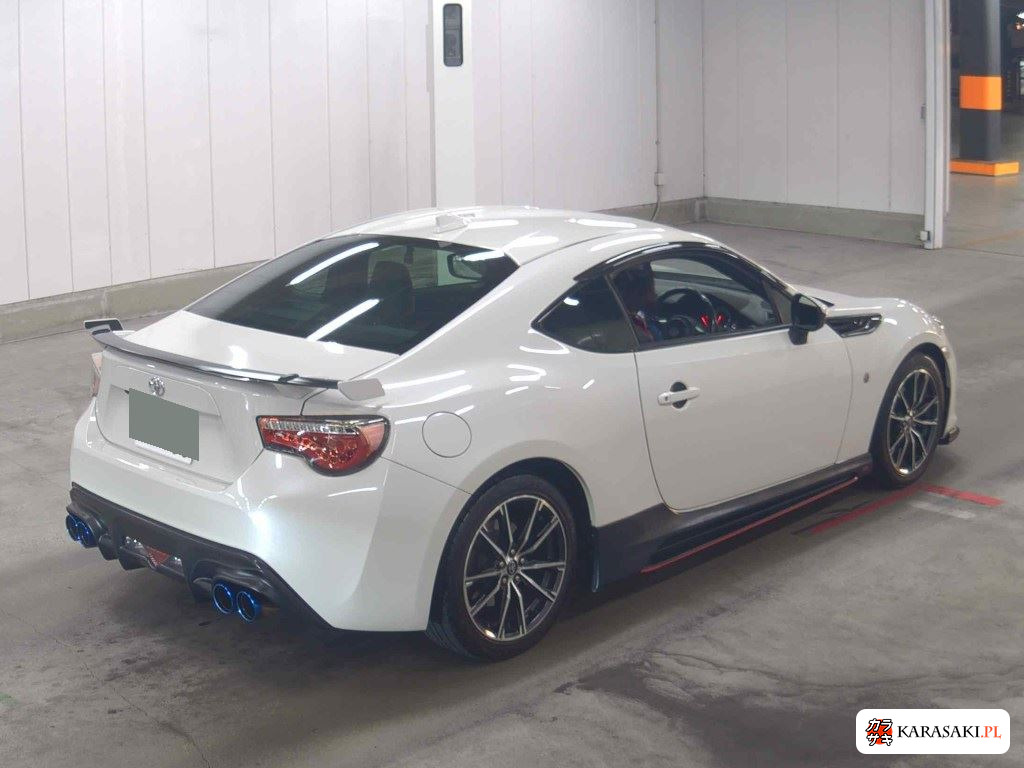 Toyota 86 2017 z aukcji japońskiej