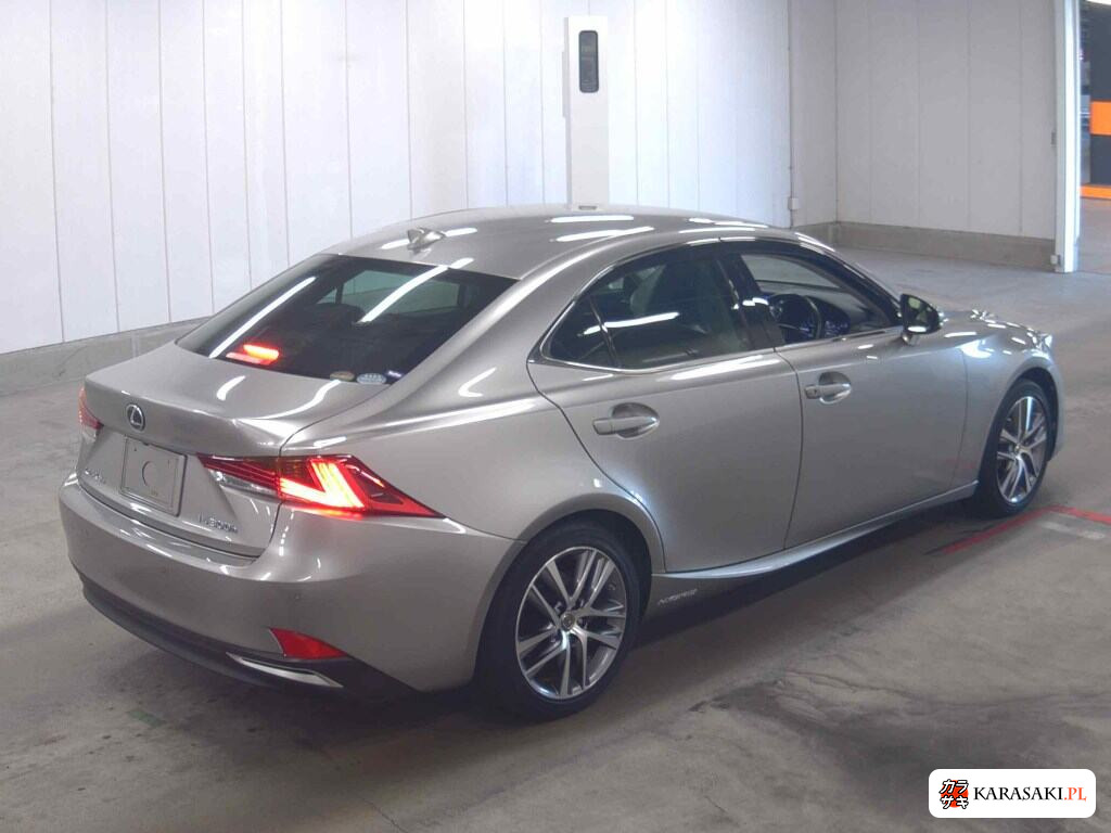 Lexus Is 2018 z aukcji japońskiej