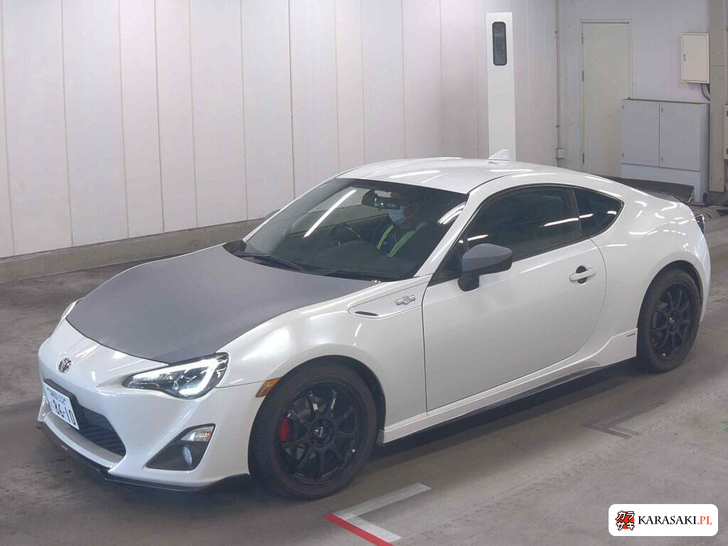 Toyota 86 2016 z aukcji japońskiej